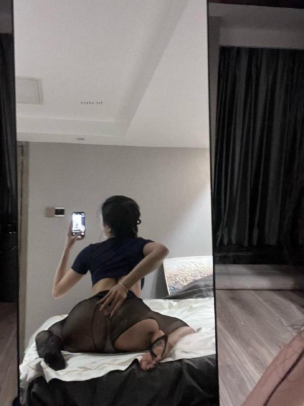 金希儿 – 空姐制服黑丝【31P】